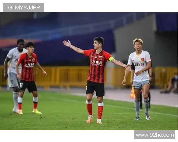 河北华夏与上海上港激战正酣谁能在中超赛场笑到最后